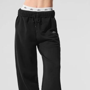 Alo Yoga Icon Boyshort black Ribbed